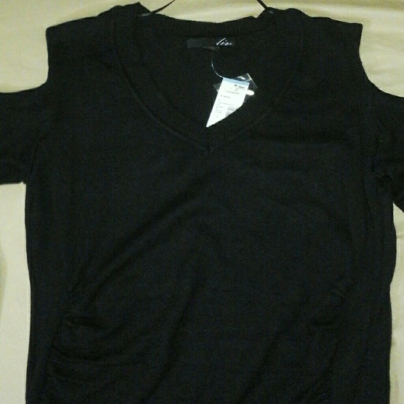 Black cold shoulder top - Picture 6 of 7